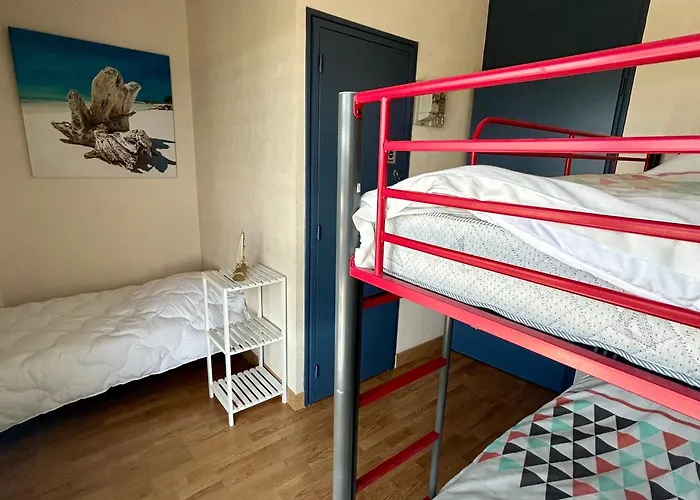 Appartement 2 Avec Parking A St Jean De Monts, Acces Direct - Fr-1-652-45 *